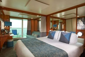 Aft-Facing Club Balcony Suite