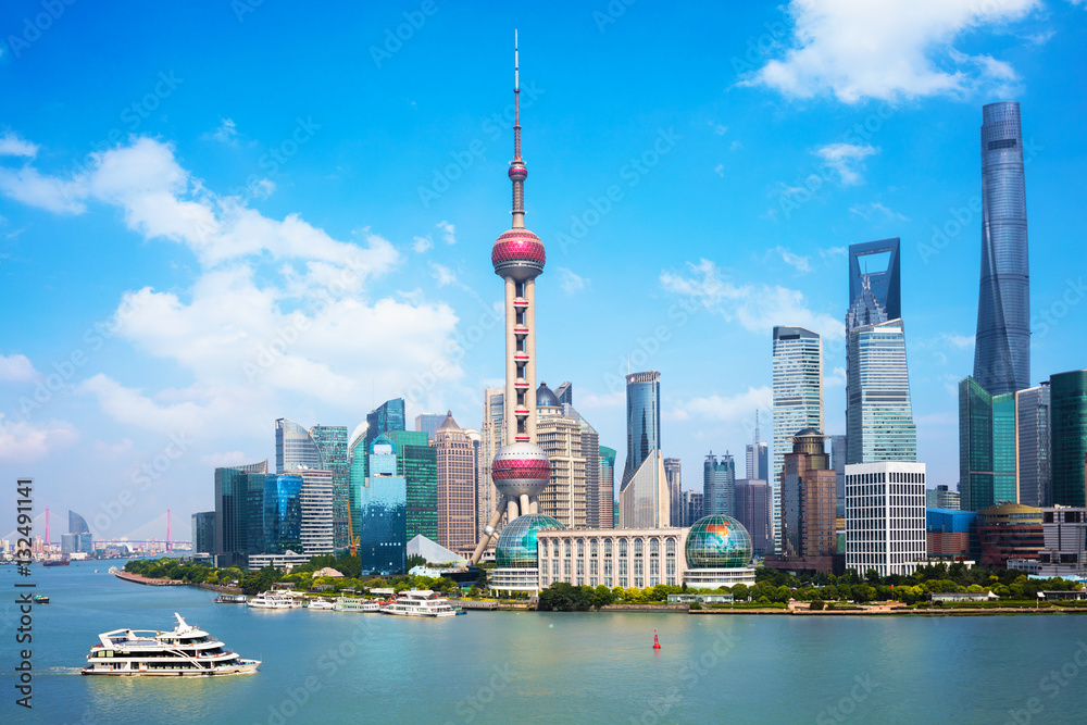 A Comprehensive Guide to Shanghai for the Savvy Senior Traveller