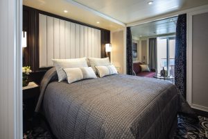 Deluxe Veranda Suite