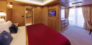 Queens Grill Master Suite