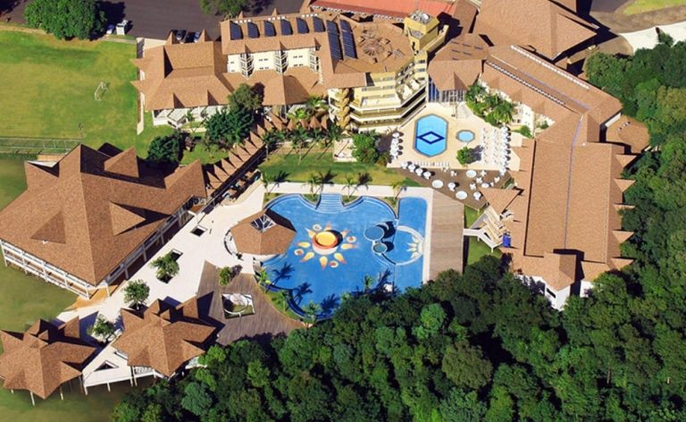 Recanto Cataratas Thermas Resort & Convention (Or Similar)