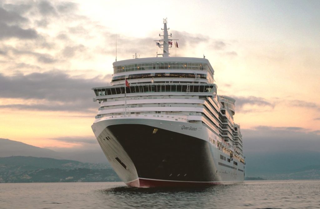 A Grand River & Ocean Voyage: Norway’s Northern Lights & the Enchanting Danube River
