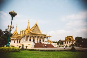 Phnom Penh: Overnight in Port