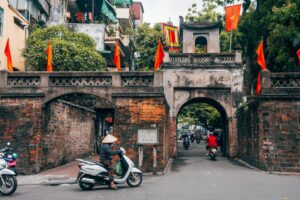 Hanoi: Tour & Hotel Stay