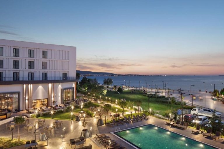 DoubleTree by Hilton Çanakkale (Or Similar)