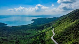 Hải Vân Pass Scenic Journey
