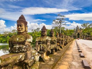 Kampong Cham: Disembark & Siem Reap Hotel Stay