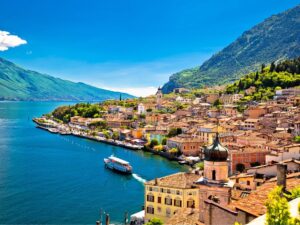 Lake Garda: Hotel Stay & Lake Ferry