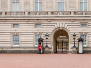 London: Tour & Hotel Stay