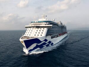 Southampton: Embark Ship
