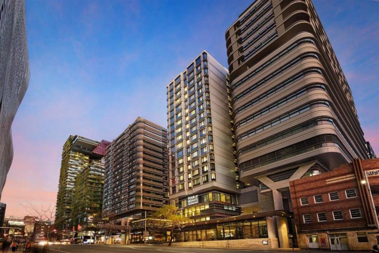 Four Points by Sheraton Sydney, Central Park (Or Similar)