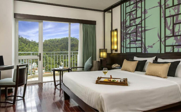 Novotel Hạ Long Bay (Or Similar)