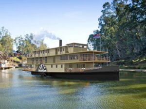 Echuca Wharf: Tour & Embark Ship