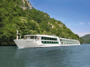 Rotterdam: Disembark & Embark Ship