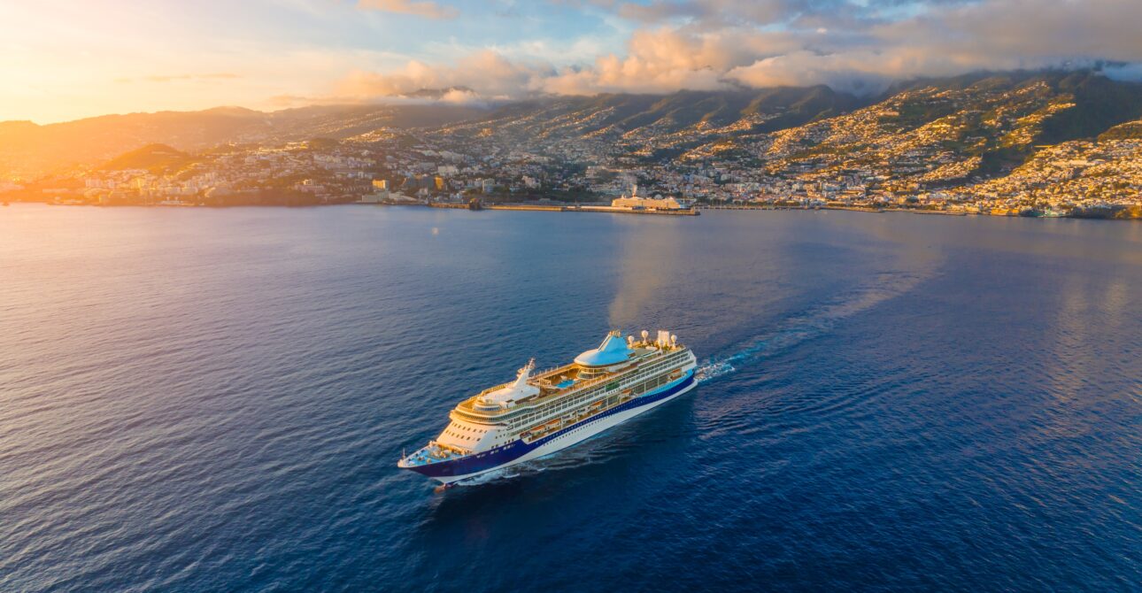 Thinking of Taking a Cruise? Don’t Miss These Crucial Tips Every Traveller Should Know!
