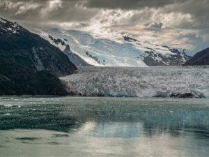 Sarmiento Channel: Scenic Cruising