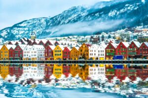 Bergen: Disembark & Hotel Stay