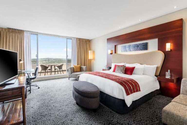 Crowne Plaza Auckland (Or Similar)