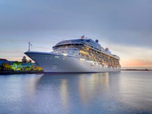 İstanbul: Embark Ship